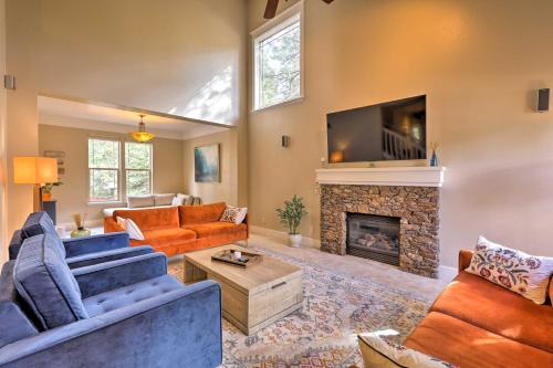 Elegant Flagstaff Home With Hiking Trail Access