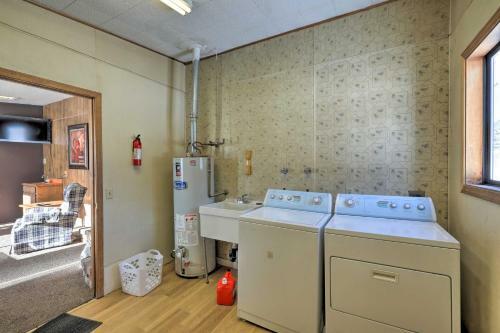 Cozy Cabin Retreat With On-site Trail Access!