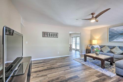 Contemporary Flagstaff Retreat With Ponderosas!