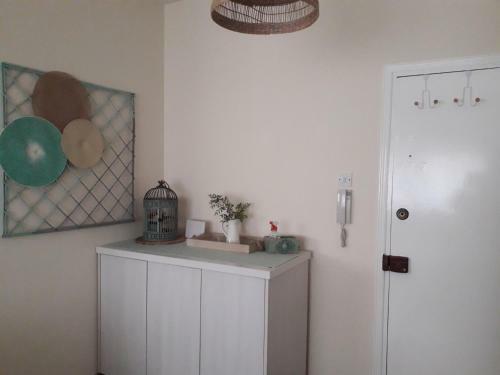 Recently Renovated Cozy Apartment