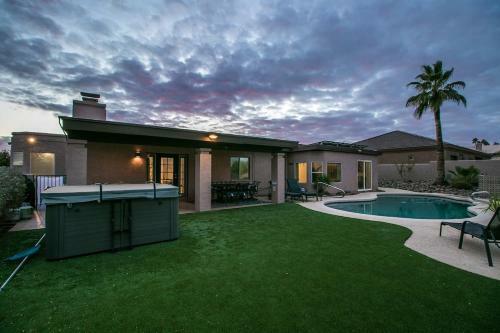 Sunset Views From This Hilltop Fountain Hills Gem