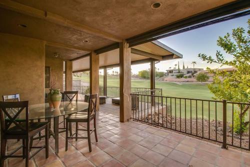Luxe 4 Bdrm Wpool And Spa On Golf Course Lot