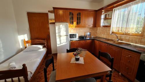 Hostal Guesthouse Veliaj