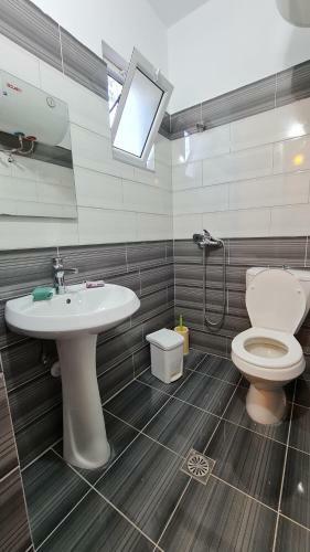 Hostal Guesthouse Veliaj