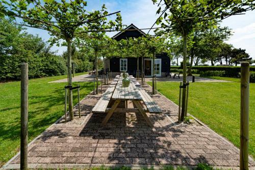 Hotel Hof Van Renesse / Pension Lockershof