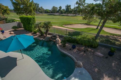 Spectacular Golf Course Home With Pool And Views