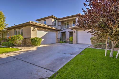 Classy Gilbert House With Private Yard And Patio!