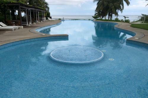 Apartamento Spectacular Beachfront At Veneros Fully Staffed