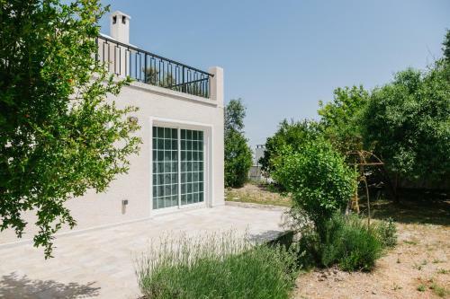 Five Greeks 4 Bedroom Villa In Paphos