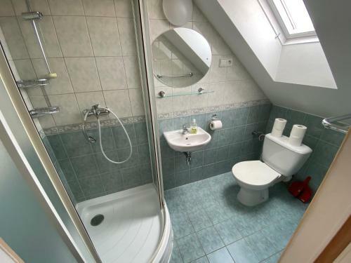 Hostal Penzion Tr�dler
