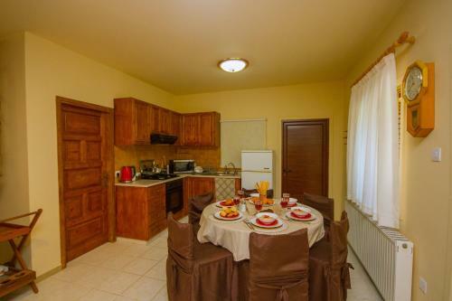 Persephone Cottage By Agroholidays