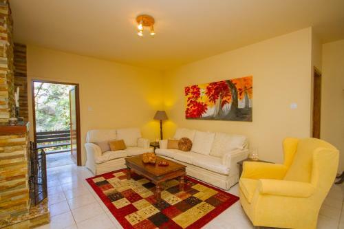 Persephone Cottage By Agroholidays