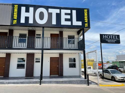 Hotel Plaza Oscarcel