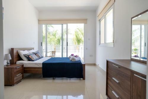 Blue Water Villa Ekaterina 3 Bdrm