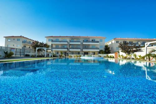Mythical Sands Ground Floor Apartment For 6 Persons