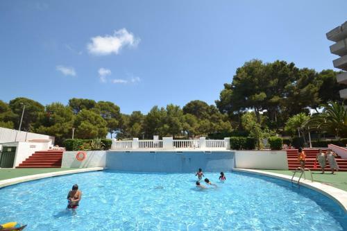 Moderno Apartamento Con Piscina En Playa Salou