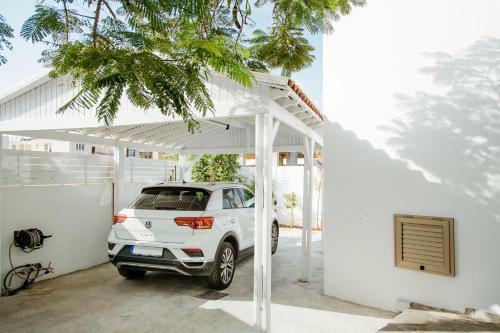 Island Home Seaside Villa