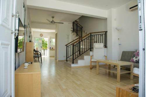 The Paradise Townhouses By Taimoura