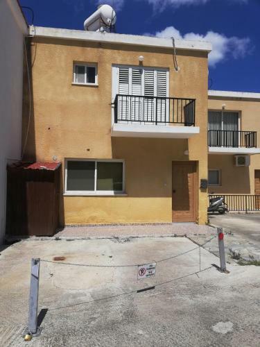 Apartamento Chriselina Gottage