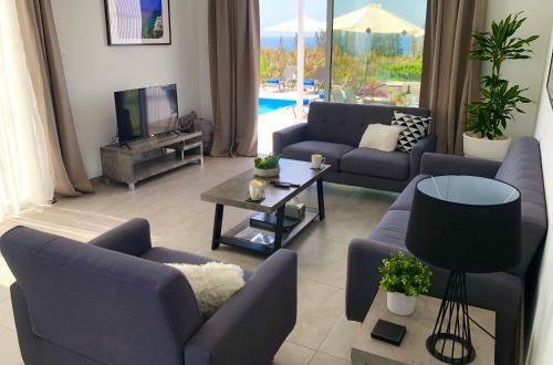 Sophia's Seaview Luxury Villas