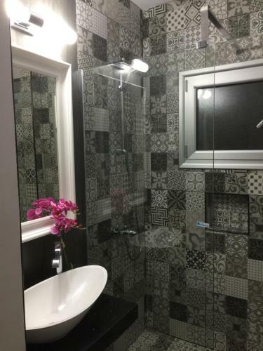 Pearl City View Apartment