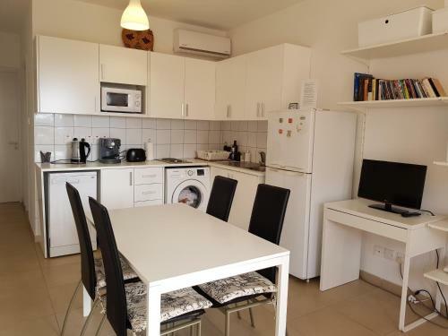 Apartamento Ariadne Apt 103 -300m From Lighthouse Beach