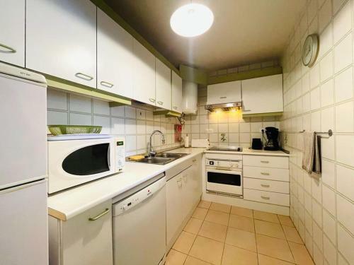 Apartamento Amplio Y Luminoso,cerca De Todo
