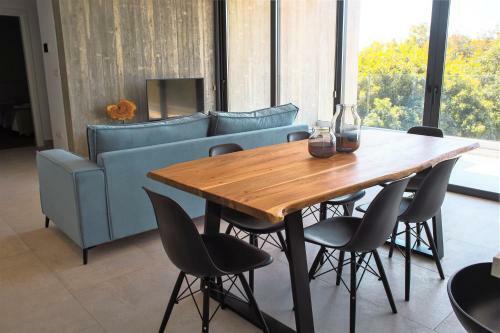 Avenue 103 3 Bedroom Apartment