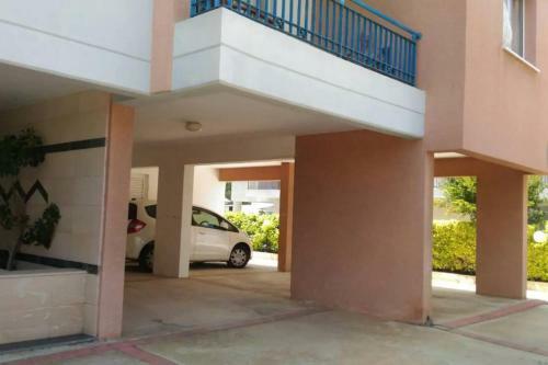 Central 2 Bedroom Apartment In Kato Paphos