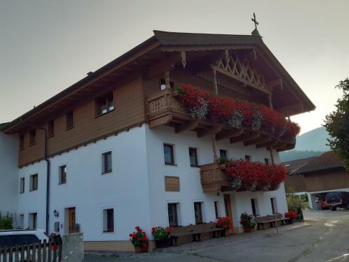 Apartamento Ferienwohnungen Tischlerhof