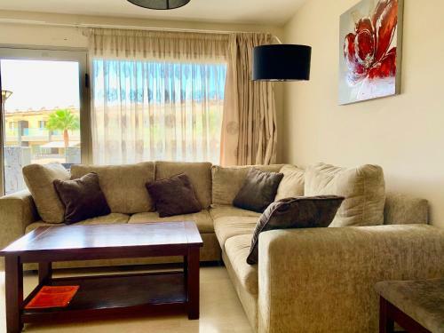 Townhouse 3 Bedrooms On The First Line