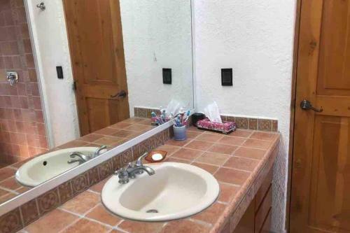 Casa Cascada. Hermoso Para�so Natural