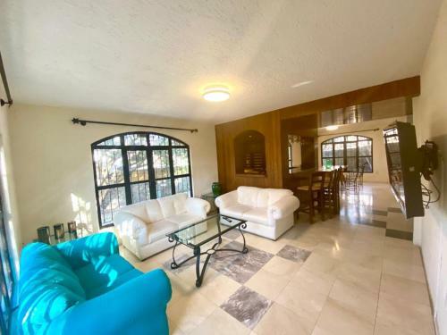 Hermosa Casa En Cuernavaca Con Alberca Calefacci�n Solar