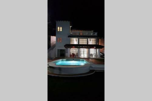 H&s Rent Casa Blanca Rest House.