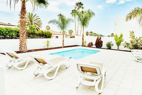Villa Vila Carla - 3bdr + 3bath In Amarilla Golf