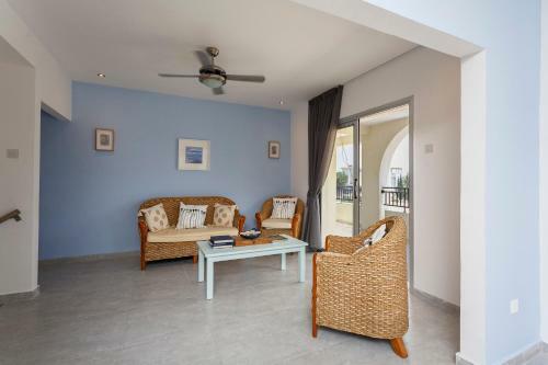 Sea Breeze Apartments - 3 Bedroom Apartment
