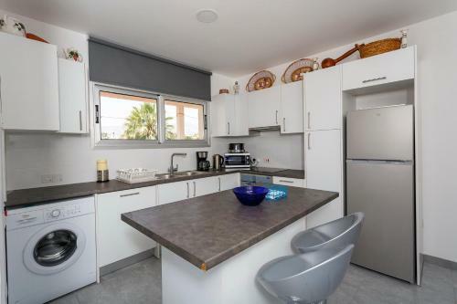 Sea Breeze Apartments - 3 Bedroom Apartment