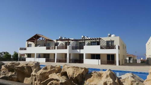 Ground Floor One Bedroom Apartment B2, 3 Pools, Free Wifi