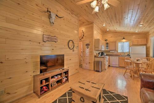 Cabin Pet-friendly Without Fee, Hike And Stargaze!