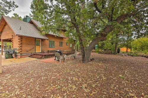 Dreamy Pinetop Log Cabin Golf, Hike And Ski!