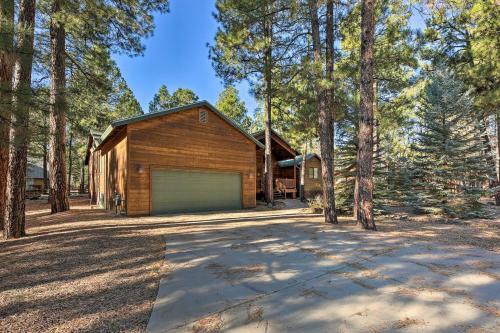 Pinetop Lakes Home With Decks Golf, Hike And Ski
