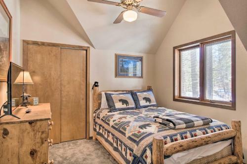 Cheery Family Cabin With Fire Pit And Fenced Yard