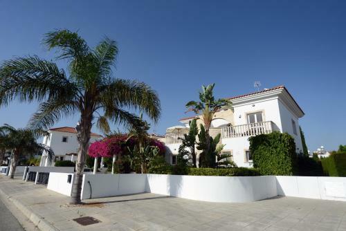 Villa Karythia