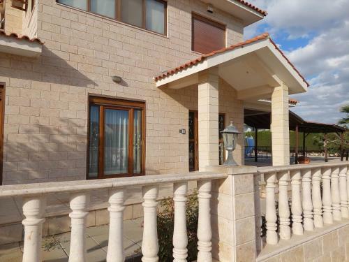 4 Bd Villa By Golden Bay Beach In Pyla