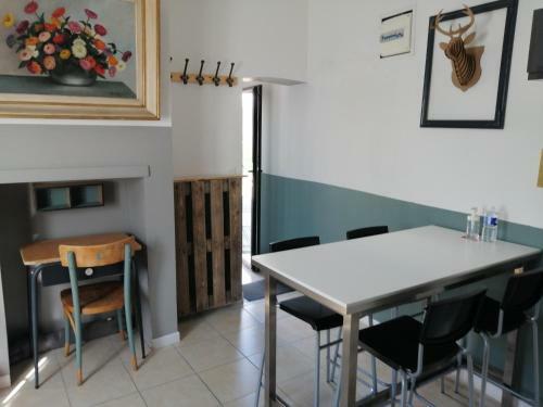 Hostal Le Clos Du 51 - Chambres D'h�tes
