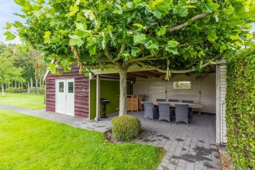 Villa With Heated Swimming Pool, Sauna And Garden
