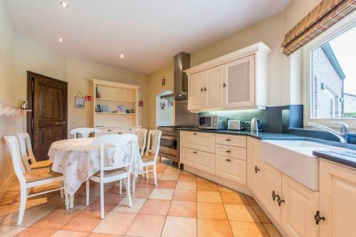 Villa With Heated Swimming Pool, Sauna And Garden