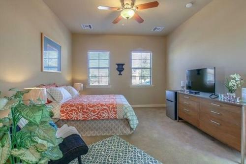 Sweet Casita With Private Courtyard And Fire Pit! Home