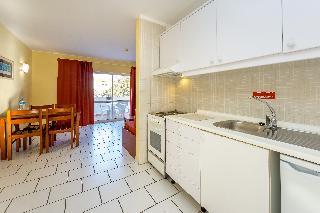 Aparthotel Pateo Village