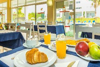 Aparthotel Pateo Village